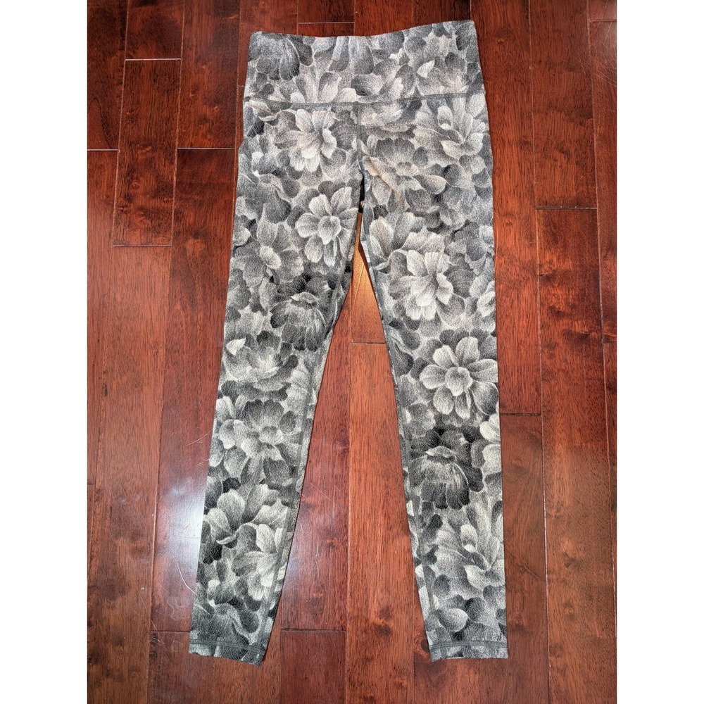 Athleta Elation Textured M Chakra Floral Black Sea Salt Leggings